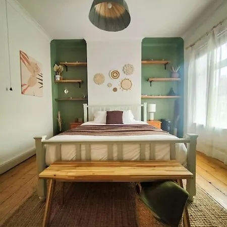 Sofia'S Place - Entire 3Bedroom House With Mezzanine Rugby Exterior photo