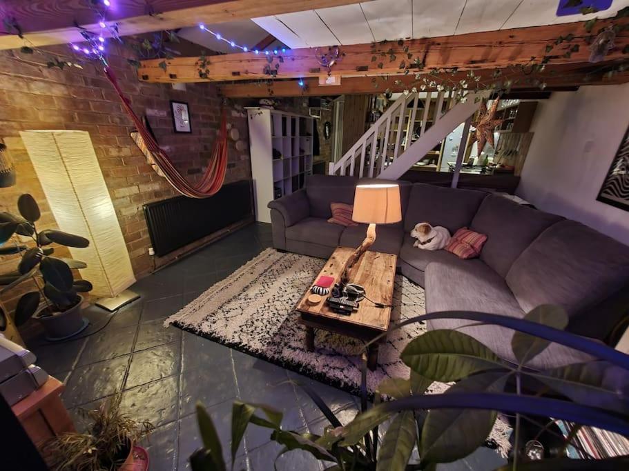Sofia's Place - Entire 3bedroom House With Mezzanine * Rugby
