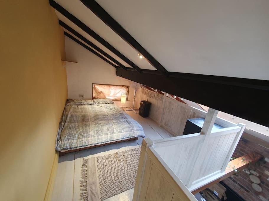 Sofia's Place - Entire 3bedroom House With Mezzanine Apartment *