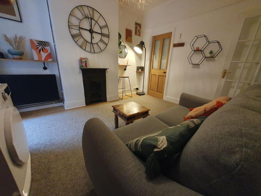 Apartment Sofia's Place - Entire 3bedroom House With Mezzanine