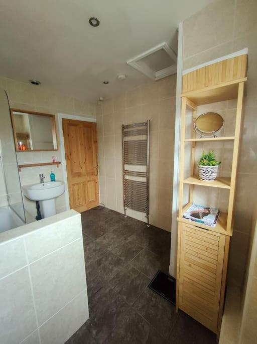 Sofia's Place - Entire 3bedroom House With Mezzanine Apartment