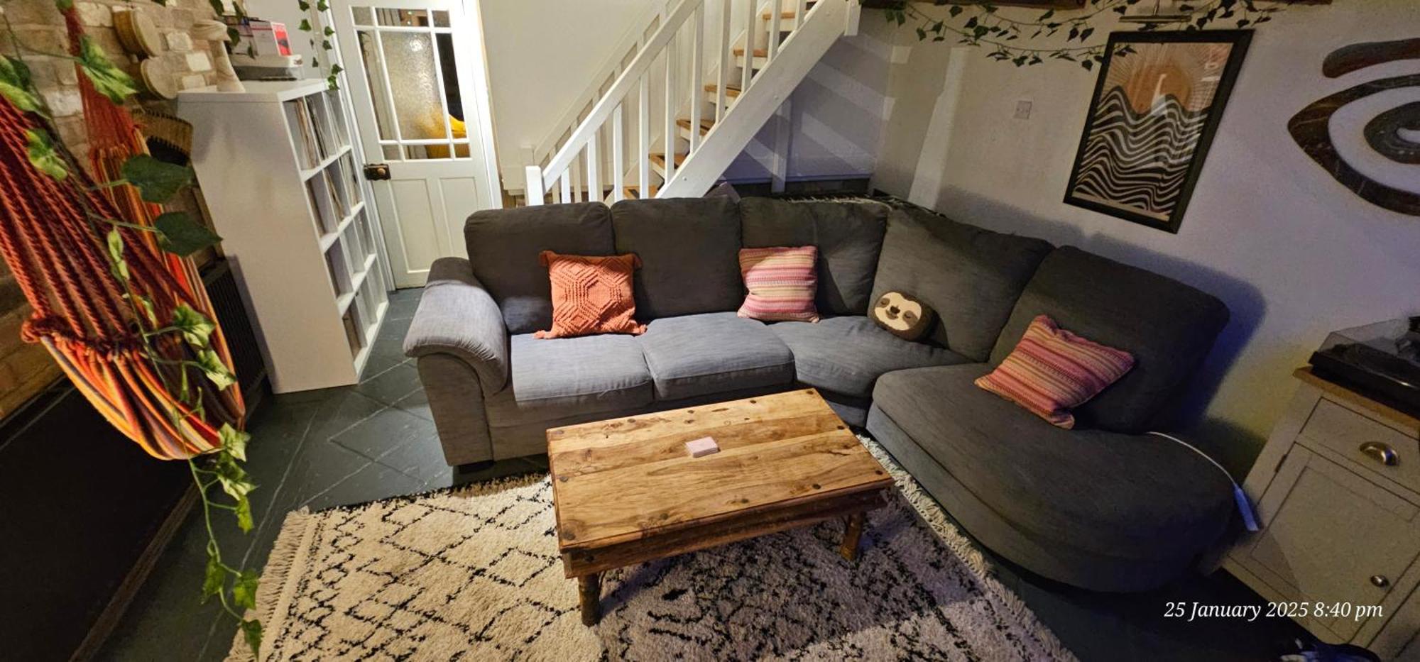 Sofia's Place - Entire 3bedroom House With Mezzanine Apartment
