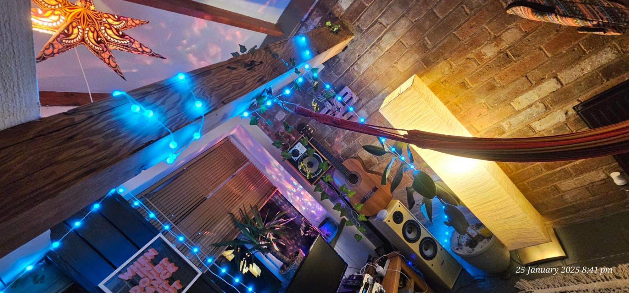 Sofia's Place - Entire 3bedroom House With Mezzanine Apartment *